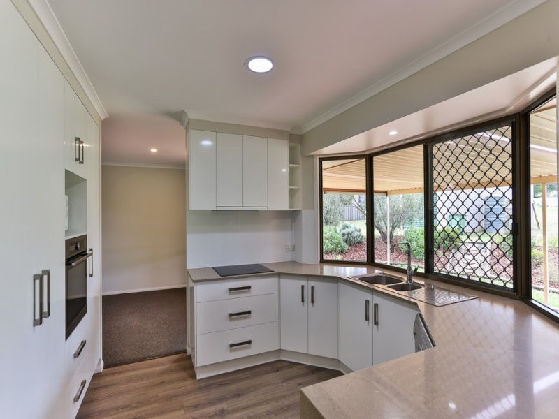 20 Carolann Street, Glenvale QLD 4350