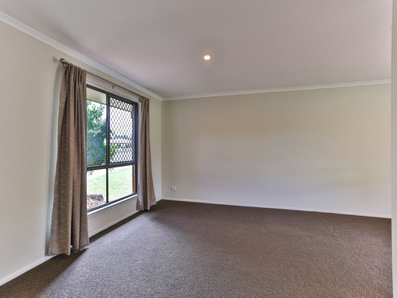 20 Carolann Street, Glenvale QLD 4350