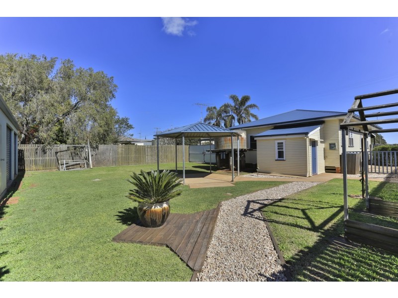 480 Greenwattle Street, Wilsonton QLD 4350