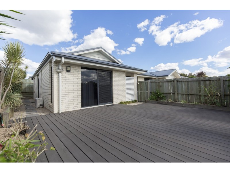 1/204 Stenner Street, Middle Ridge QLD 4350