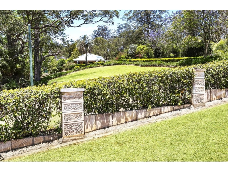 17 Grey Gums Drive, Blue Mountain Heights QLD 4350