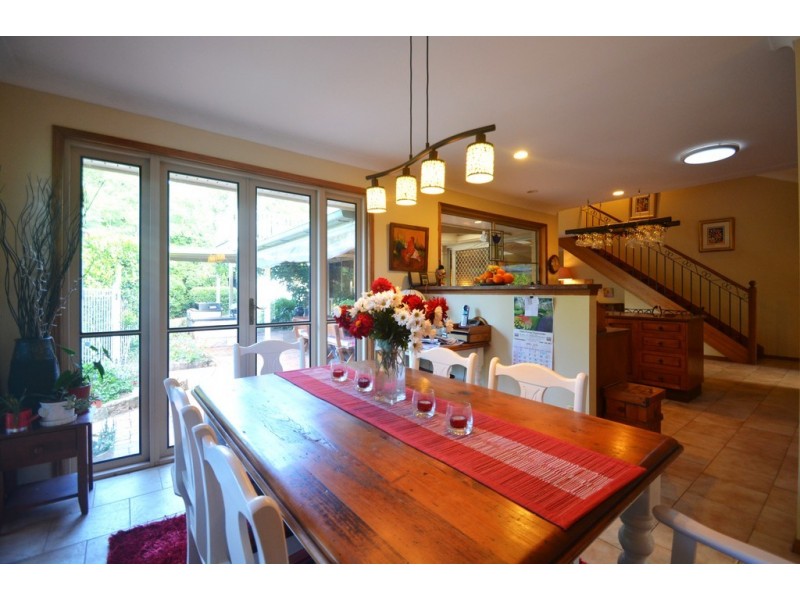 17 Grey Gums Drive, Blue Mountain Heights QLD 4350