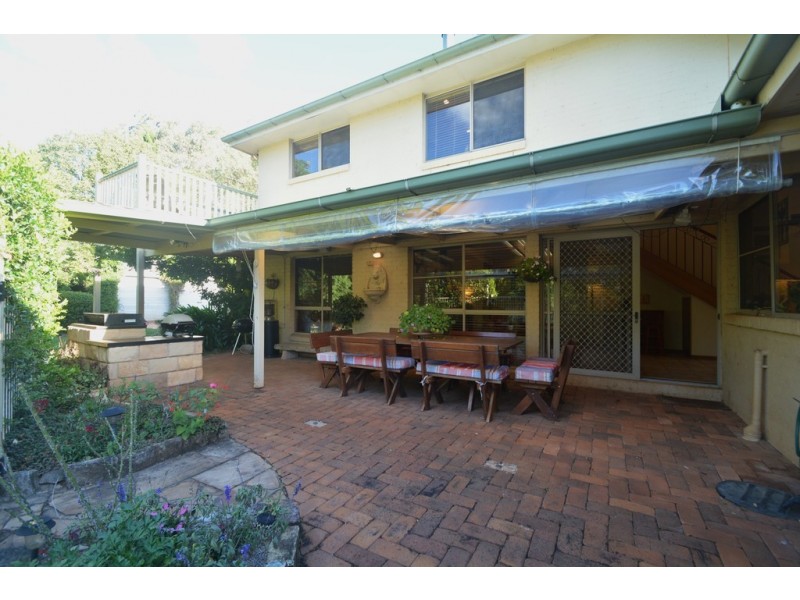 17 Grey Gums Drive, Blue Mountain Heights QLD 4350