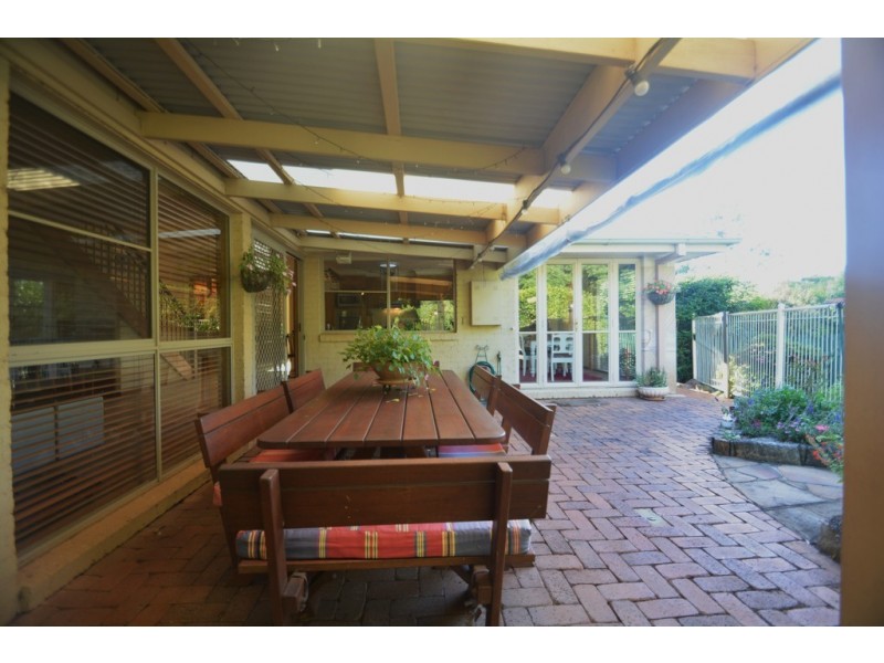 17 Grey Gums Drive, Blue Mountain Heights QLD 4350