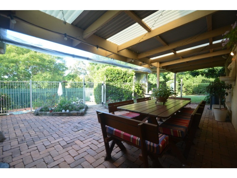 17 Grey Gums Drive, Blue Mountain Heights QLD 4350