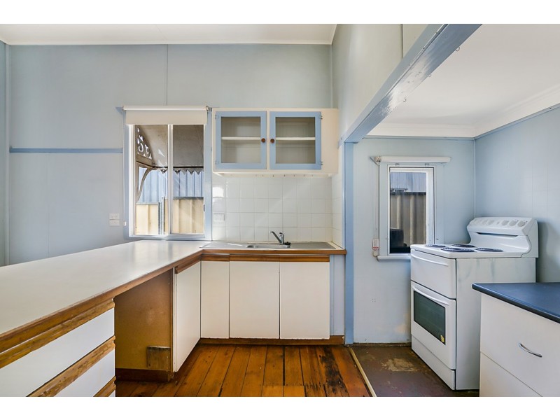 6 Bath Street, North Toowoomba QLD 4350