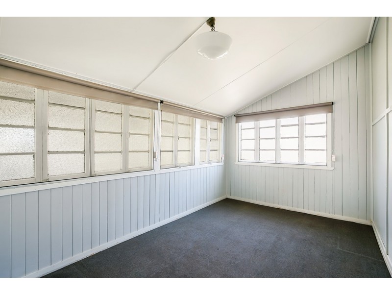 6 Bath Street, North Toowoomba QLD 4350