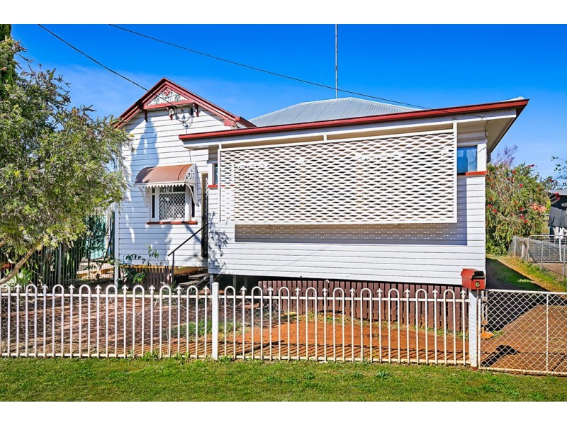 6 Bath Street, North Toowoomba QLD 4350