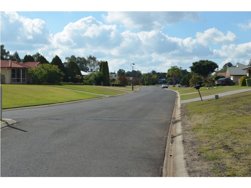 22 Fairway Drive, Pittsworth QLD 4356