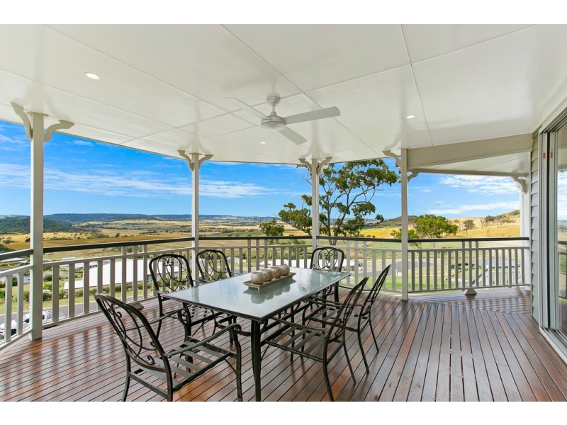 26 Manikato Drive, Hodgson Vale QLD 4352
