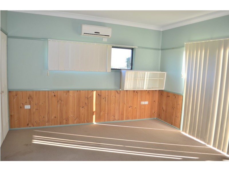43 Railway Parade, Cambooya QLD 4358