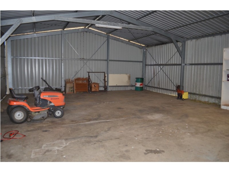 43 Railway Parade, Cambooya QLD 4358