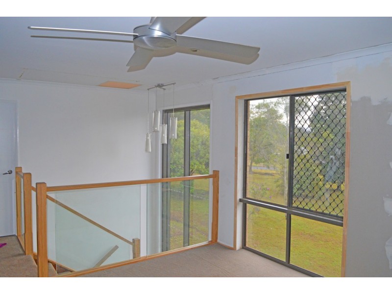 4 Large Street, Middle Ridge QLD 4350