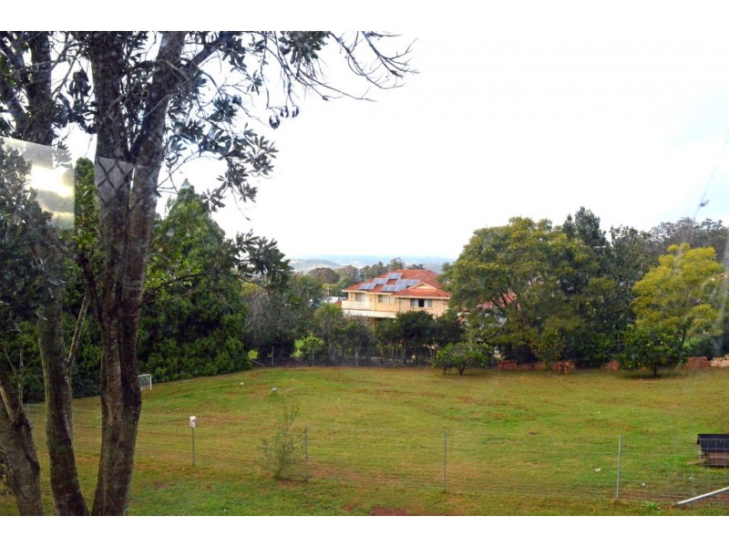 4 Large Street, Middle Ridge QLD 4350