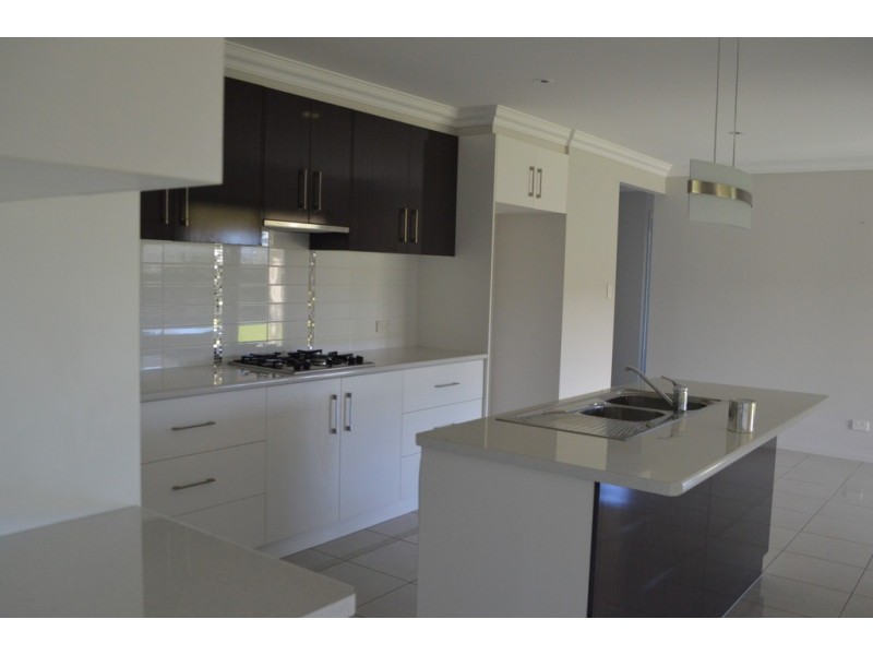 26 Elizabeth Street, Westbrook QLD 4350