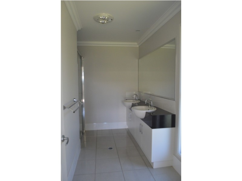 26 Elizabeth Street, Westbrook QLD 4350