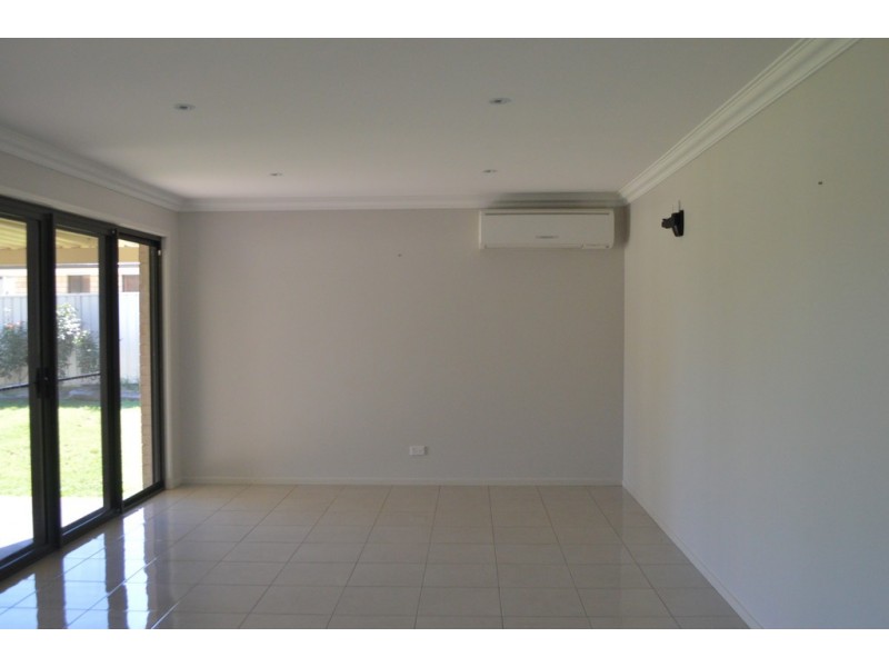 26 Elizabeth Street, Westbrook QLD 4350