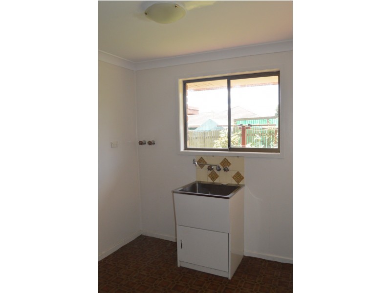 27 Lotus Crescent, Centenary Heights QLD 4350