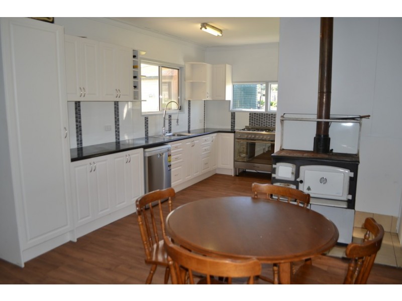 3278 Oakey-Cooyar Road, Kulpi QLD 4352