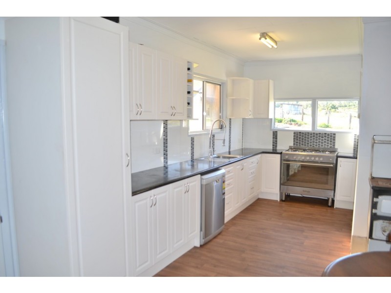 3278 Oakey-Cooyar Road, Kulpi QLD 4352