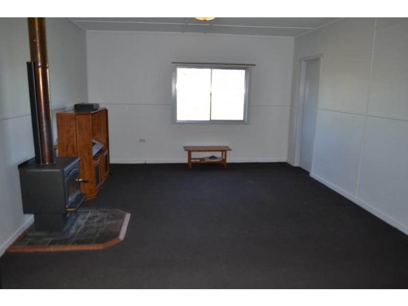 3278 Oakey-Cooyar Road, Kulpi QLD 4352