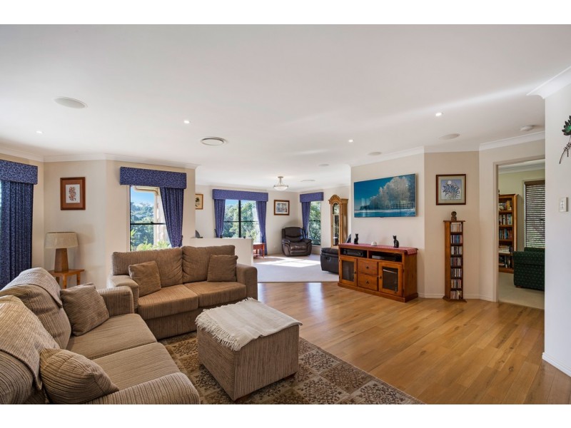 5 Fawngrove Drive, Glenvale QLD 4350