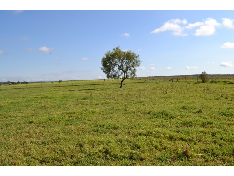 124 Frank Lebsanfts Road, Goombungee QLD 4354