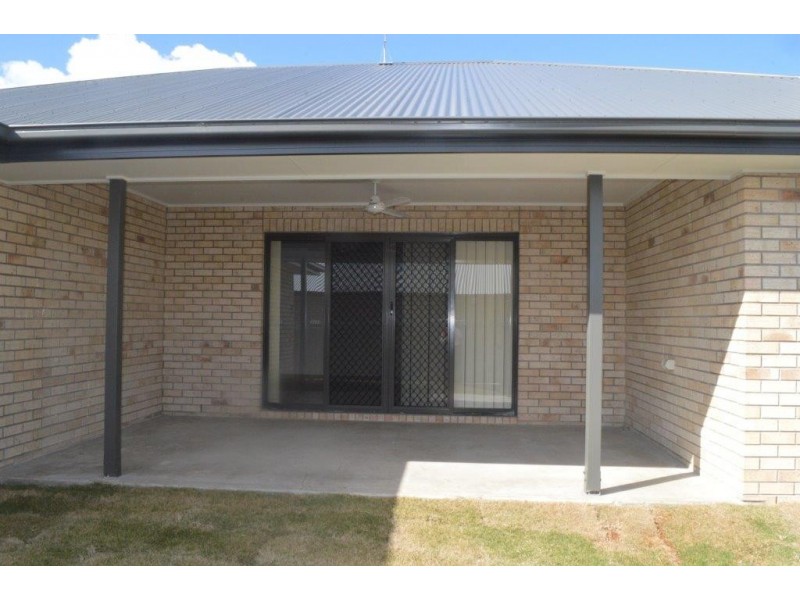 19 Mansell Boulevard, Cotswold Hills QLD 4350