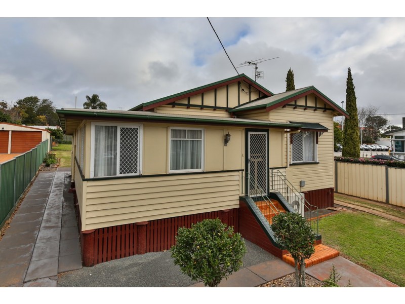 138 James Street, South Toowoomba QLD 4350