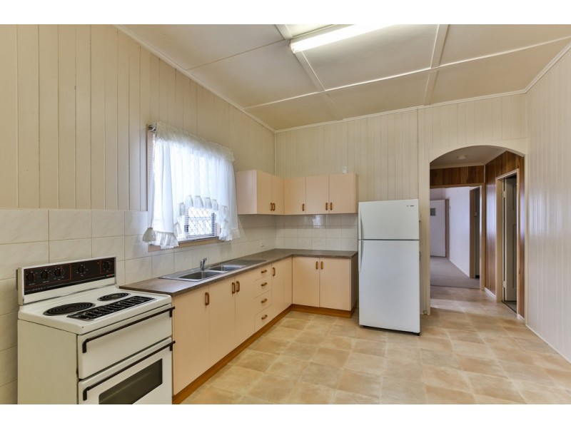 138 James Street, South Toowoomba QLD 4350
