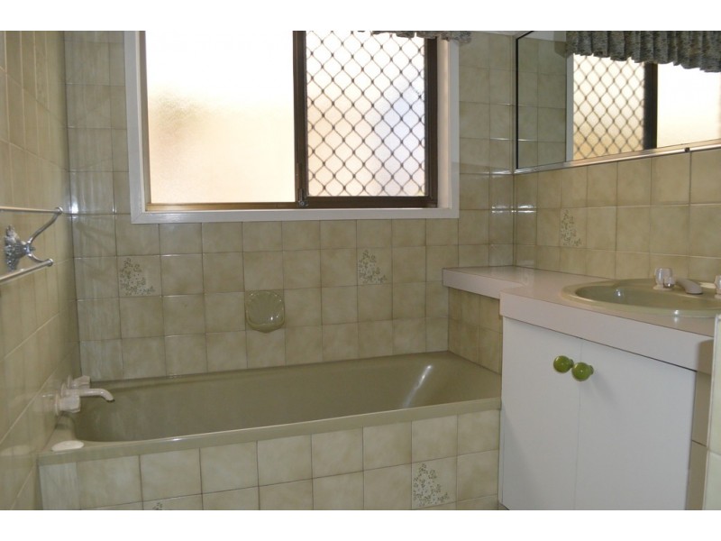 5 Heinemann Court, Kearneys Spring QLD 4350