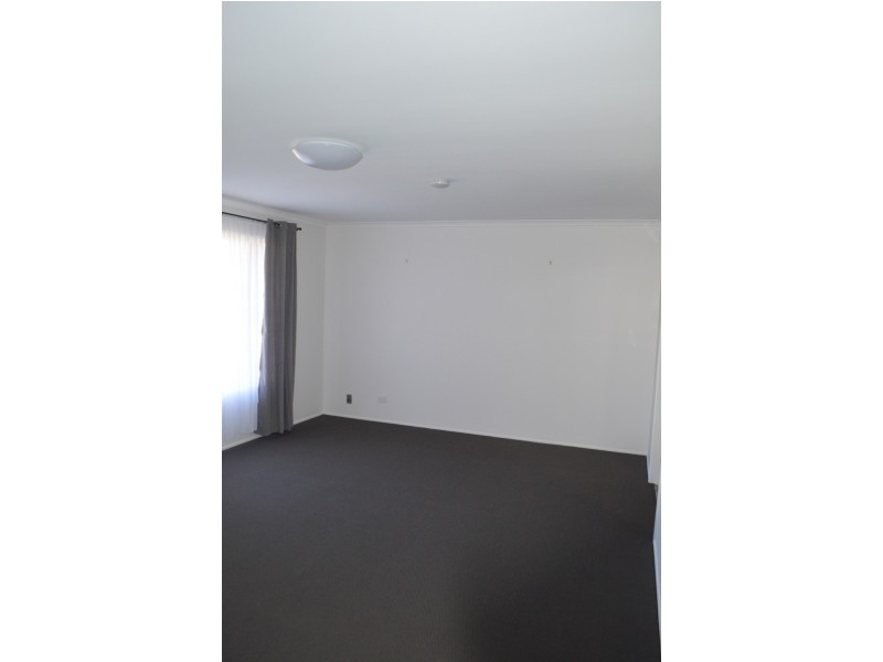 9 Georgina Court, Kearneys Spring QLD 4350