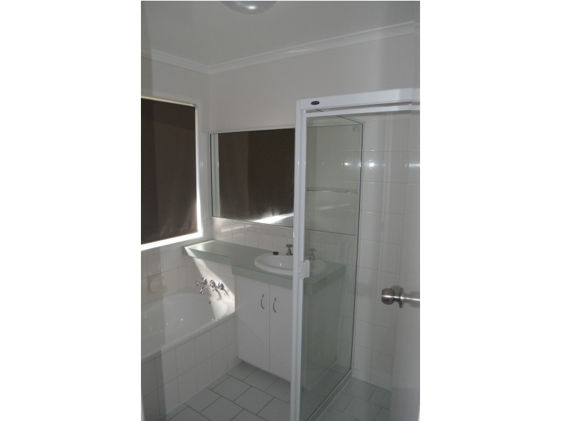 9 Georgina Court, Kearneys Spring QLD 4350