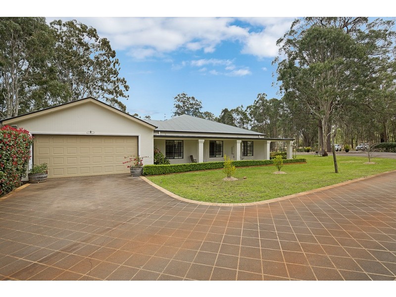 131 Robinson Road, Geham QLD 4352