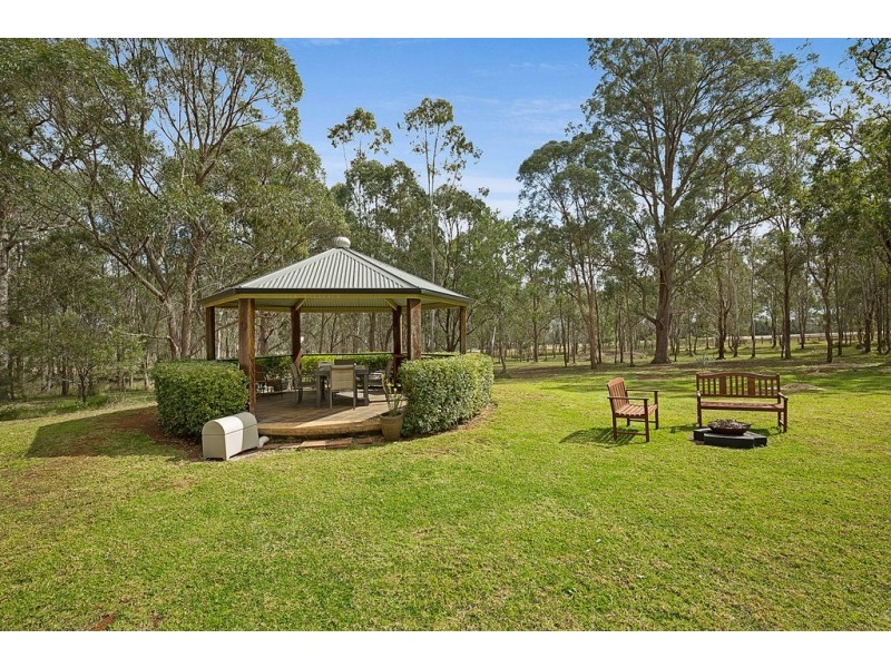131 Robinson Road, Geham QLD 4352