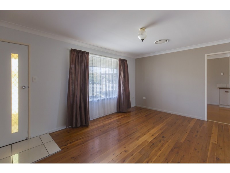 9 Jondaryan Street, Newtown QLD 4350