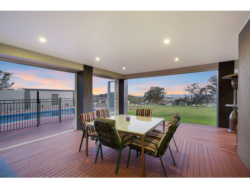 14 Timothy Drive, Vale View QLD 4352