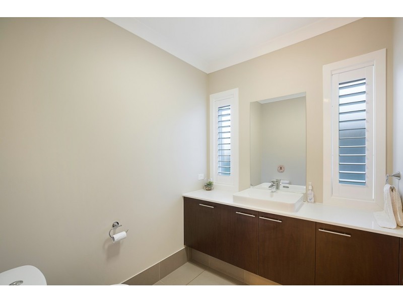 14 Timothy Drive, Vale View QLD 4352