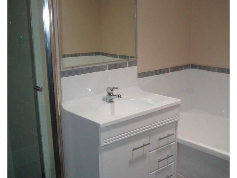 2/59 Hamilton Street, Newtown QLD 4350