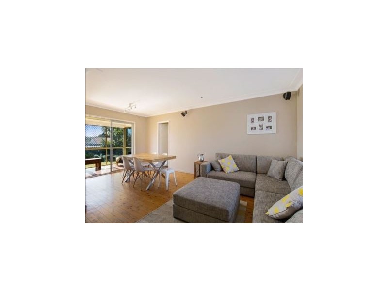 7 Lindgren Street, Centenary Heights QLD 4350
