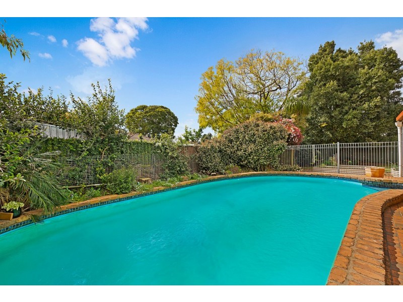 19 Trousdell Court, Rockville QLD 4350