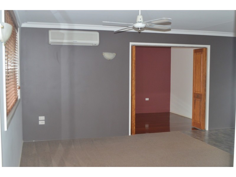 13 Raftery Street, Centenary Heights QLD 4350
