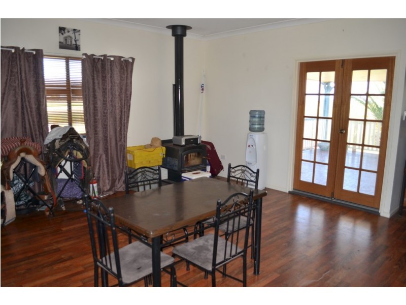 90 Devon Park Road, Oakey QLD 4401