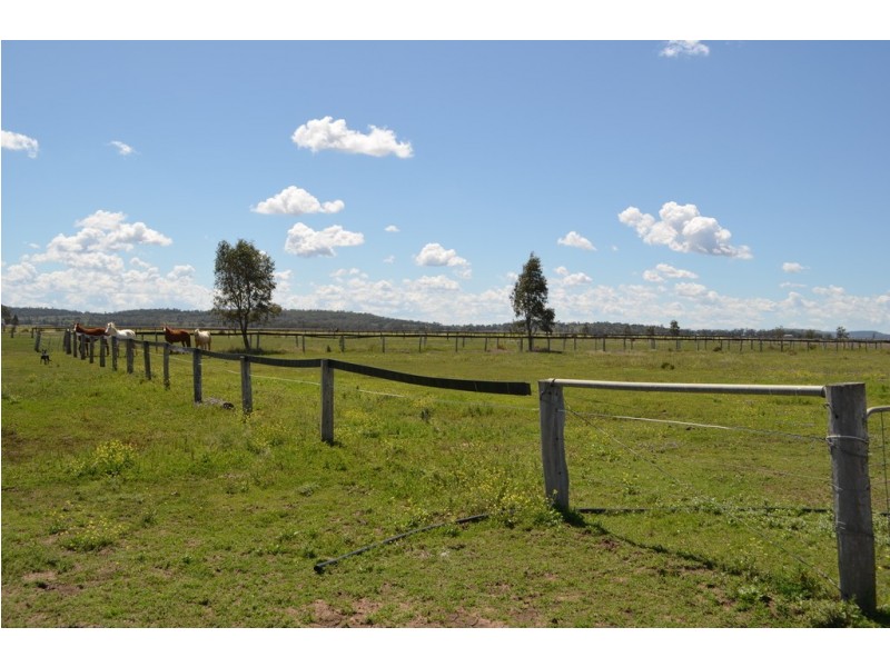 90 Devon Park Road, Oakey QLD 4401