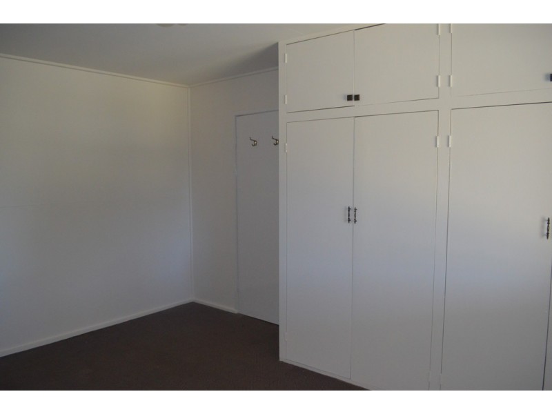 2/63 Phillip Street, South Toowoomba QLD 4350
