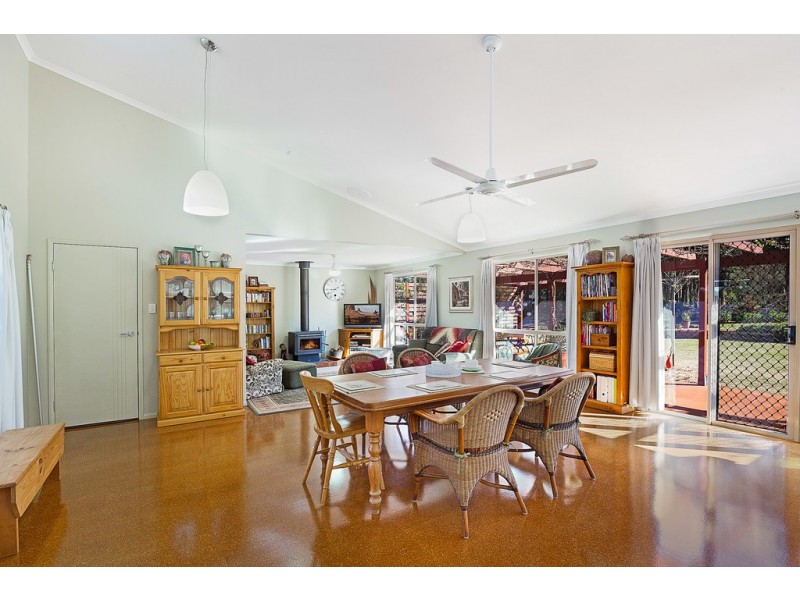 18 William Street, Pechey QLD 4352