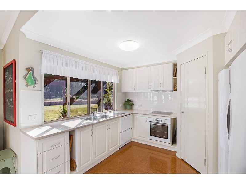 18 William Street, Pechey QLD 4352