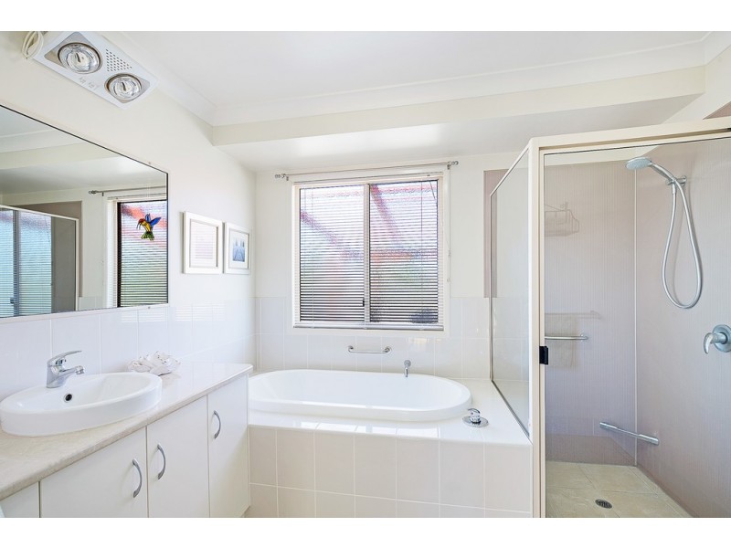 18 William Street, Pechey QLD 4352