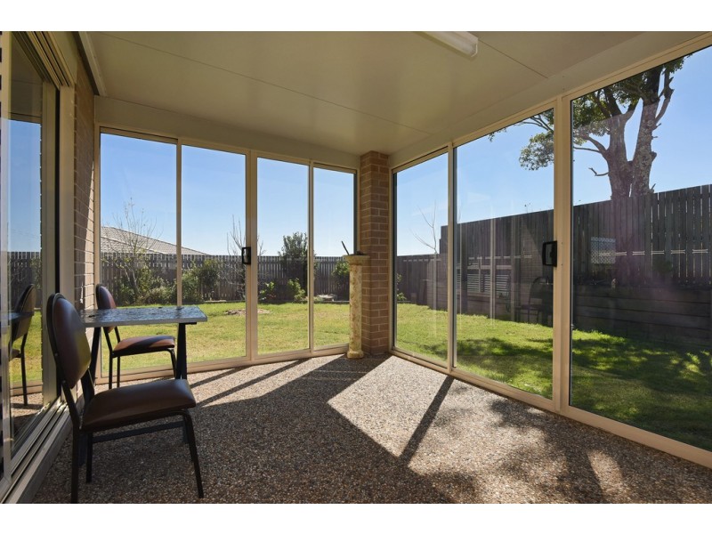 2A Dodson Crescent, Mount Kynoch QLD 4350