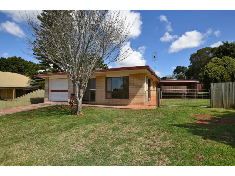 3 Coonawarra Court, Wilsonton Heights QLD 4350